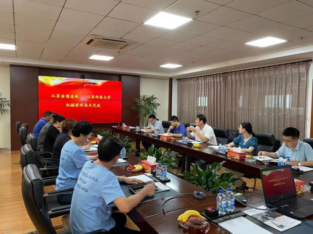 校企合作交流，共促學(xué)生成長